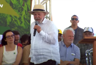 "Todo mundo sabe que eu tenho um lado", diz Lula em acampamento do MST