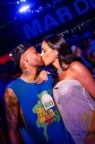 Ao lado da esposa, Neymar curte carnaval no Rio de Janeiro