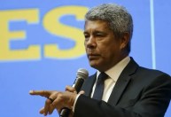 Pesquisa: avaliação negativa de Jerônimo na BA é de 39%; positiva, 33,6%