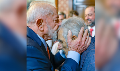 Velório de Mujica será estendido até Lula chegar ao Uruguai, diz fonte