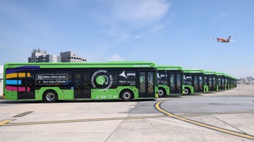 Frota de ônibus da Aena no aeroporto de Congonhas, em São Paulo