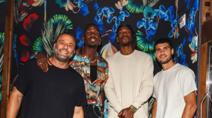 Paul Pogba comemora 32 anos em festa com amigos