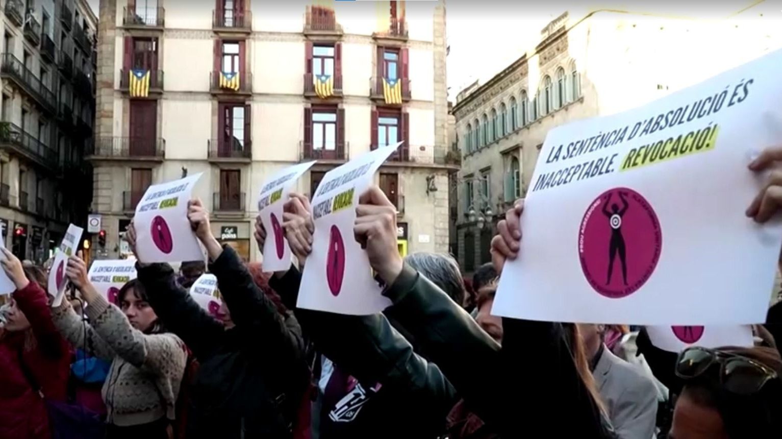 Protesto em Barcelona sobre soltura de Daniel Alves