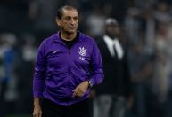 Ramón reconhece atuação ruim do Corinthians contra o Huracán: "Me preocupa"