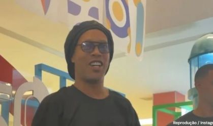 Ronaldinho vai a Salvador para curtir Carnaval no "Bloco do Bruxo"