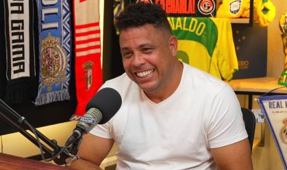 Ronaldo Fenômeno fala sobre gramados durante podcast