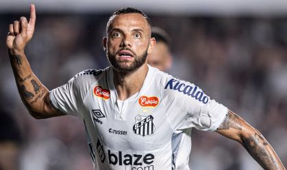 Guilherme, do Santos, durante partida