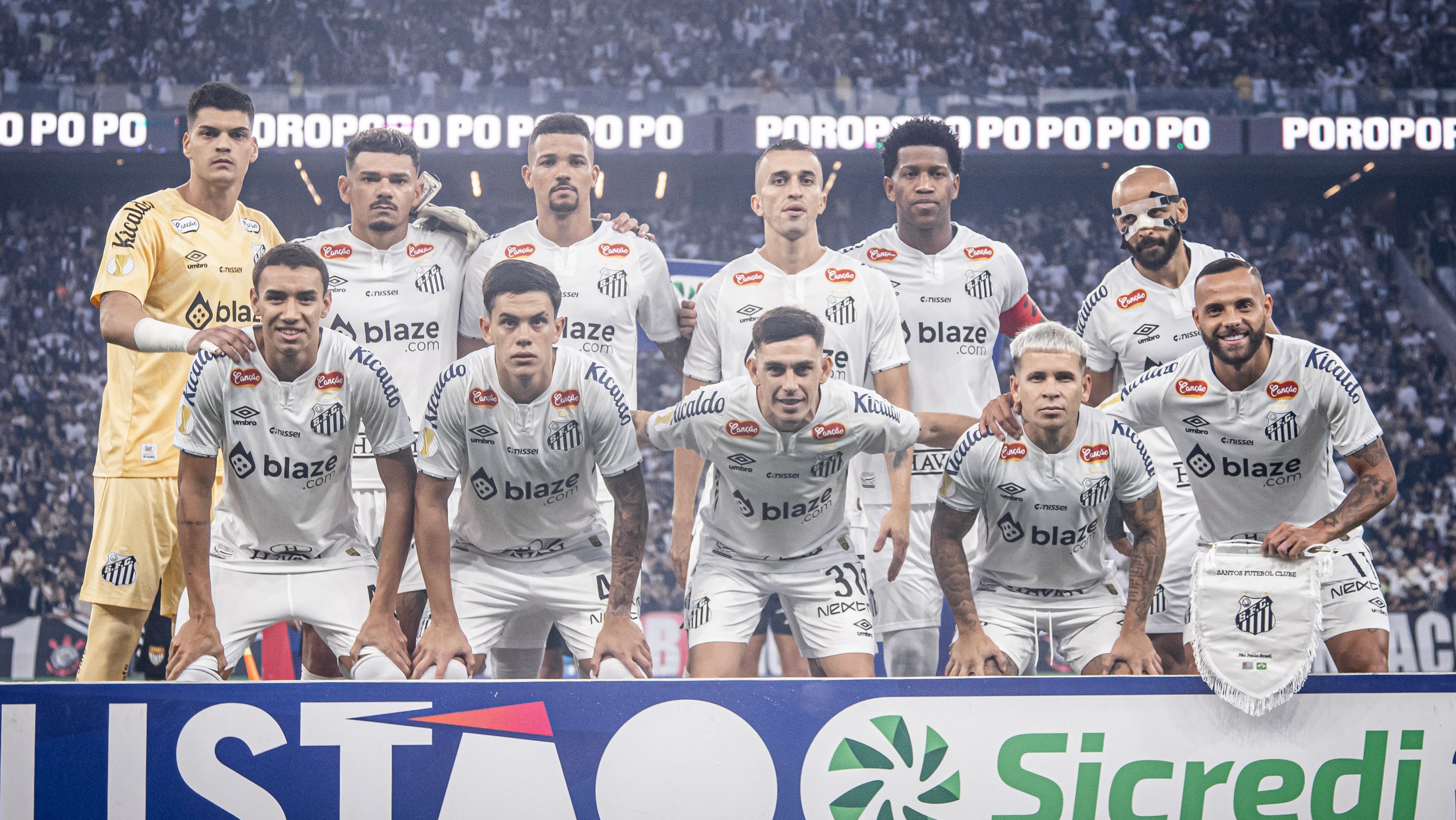 Time do Santos na última partida disputada pelo elenco profissional
