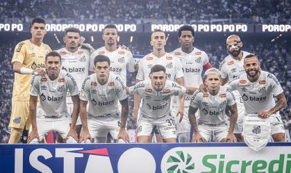 Time do Santos na última partida disputada pelo elenco profissional