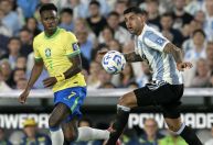 Enquete: quem foi o pior em campo do Brasil contra a Argentina? Vote
