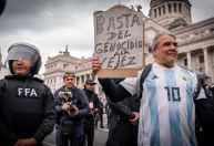 Mais de 150 pessoas são detidas em protesto na Argentina; acompanhe
