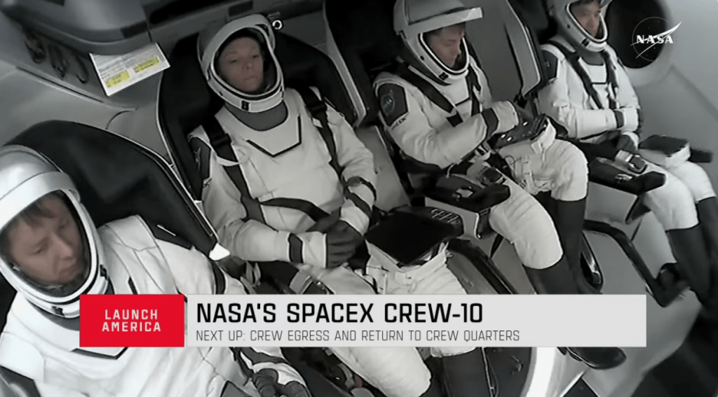 Space-Crew-10.png?w=1024