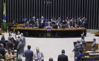 Como alternativa ao IOF, Planalto cobra do Congresso medidas fiscais