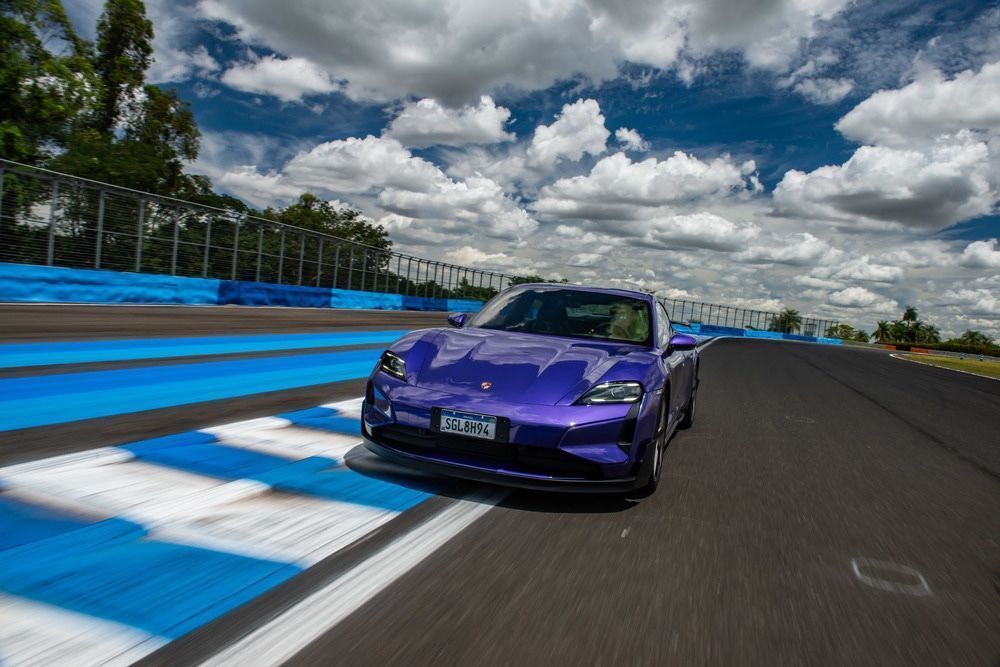 Taycan Turbo GT Pacote Weissach pode atingir 1.108 cv de potência