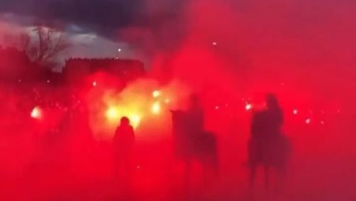 Torcida do Atlético de Madrid dá show nas ruas antes de decisão da Champions League contra o Real