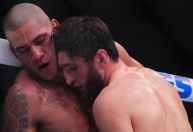 Ex-namorada de Poatan alfineta após derrota no UFC: “Acabou o chama”