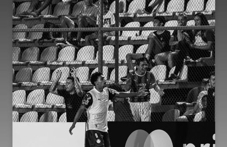 Vini Jr cobra Conmebol por racismo contra Palmeirenses • Reprodução / Instagram