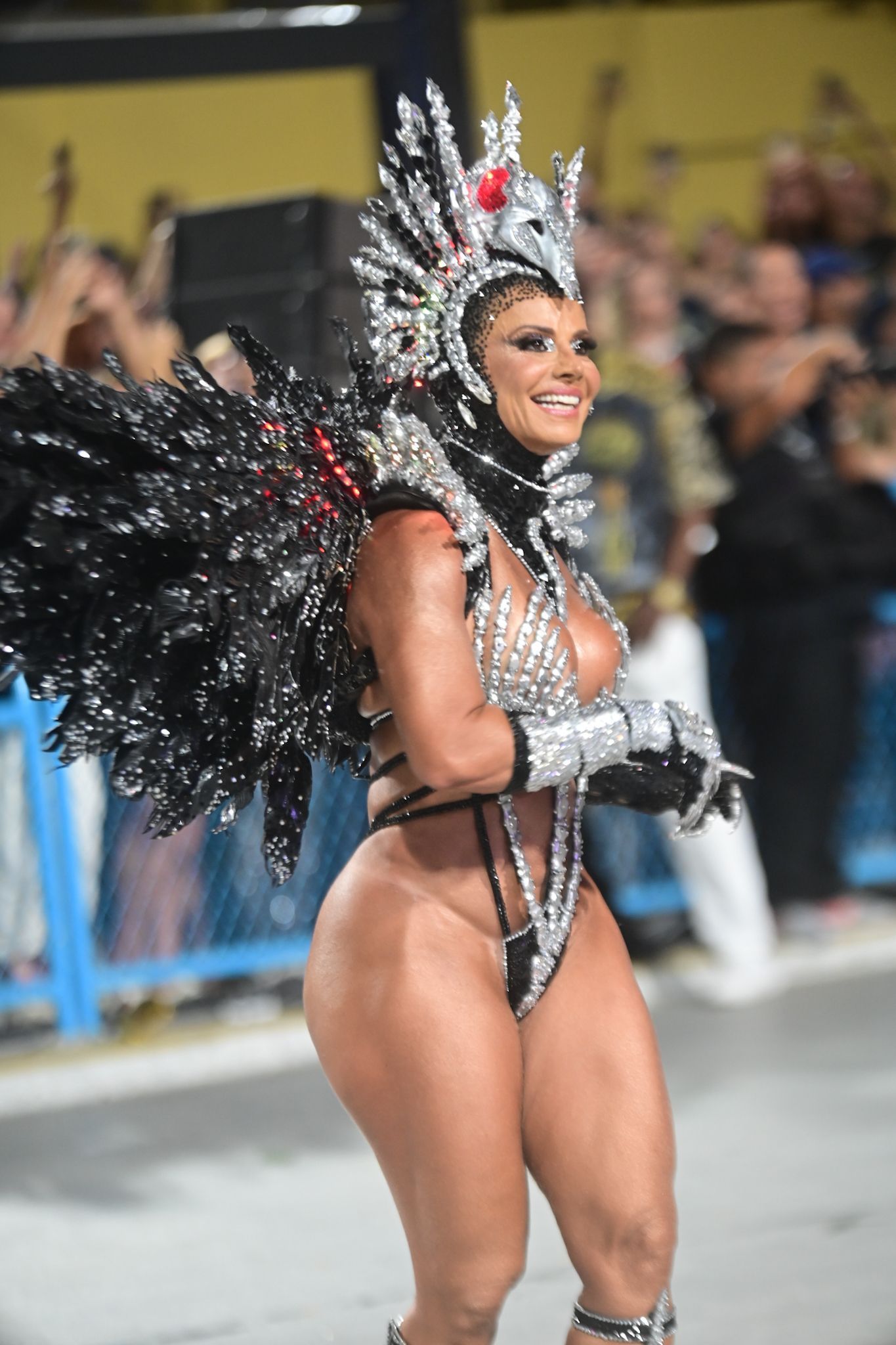 Viviane Araújo no desfile do Salgueiro • Leo Franco / AgNews