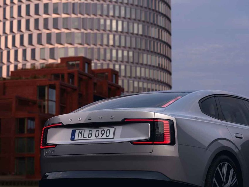 Volvo ES90: primeiro sedã elétrico da marca é revelado • Divulgação