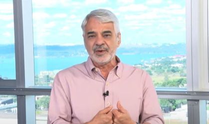 Pessoa maleável e dada ao diálogo, diz Humberto Costa sobre Gleisi Hoffmann