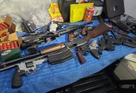 Criminosos furtam armas e drogas de cofre de delegacia no interior de SP