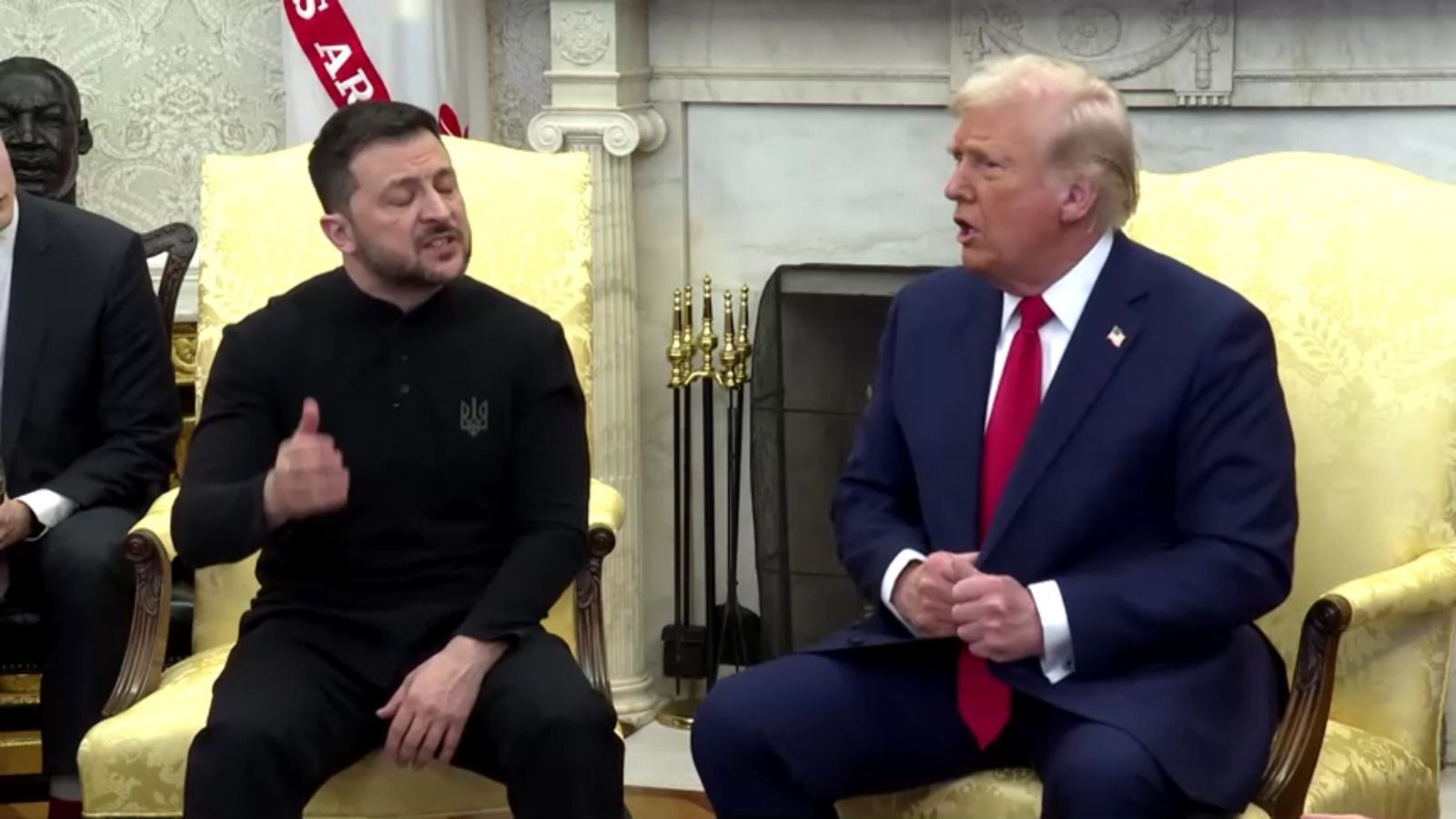 Donald Trump e Volodymyr Zelensky nos Estados Unidos.