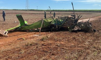 Avião agrícola cai no interior de SP; piloto morreu