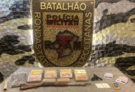 Mulher é presa por tráfico de drogas e tenta subornar policiais em MG