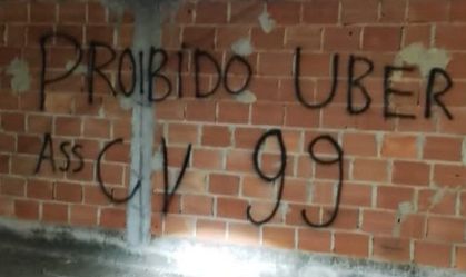 CV proíbe entrada de carros de aplicativos em comunidades do RJ