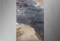 Vídeo: vazamento de água suja “invade” praia em Porto de Galinhas