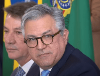 "Não tenho visto americano desde 2024", diz Padilha à CNN