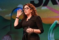 Era da "inteligência viva" é decisiva para humanidade, alerta futurista