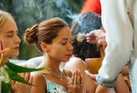 Anitta mostra ritual ao lado de Juliette e Angélica: "Nos libertando"