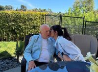 Esposa de Bruce Willis revela como contou às filhas sobre mudança de casa