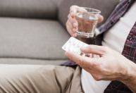 Uso de antidepressivos aumenta 12,4% entre adultos no Brasil, diz estudo