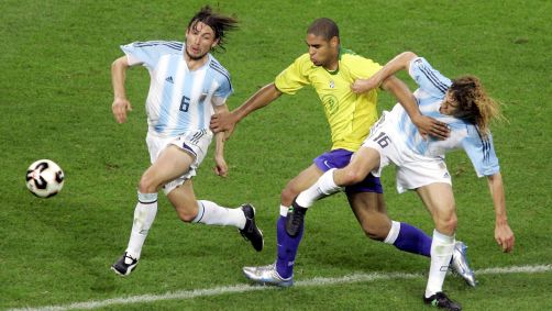 Argentina e Brasil na final da Copa das Confederações de 2005