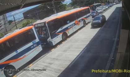 Motorista do governo do RJ é exonerado após atropelar jovem em faixa do BRT