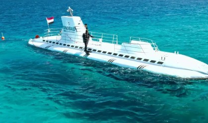 Seis turistas russos morrem após submarino naufragar na costa do Egito