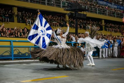 Beija-Flor de Nilópolis desfila na Sapucaí durante o Carnaval 2025