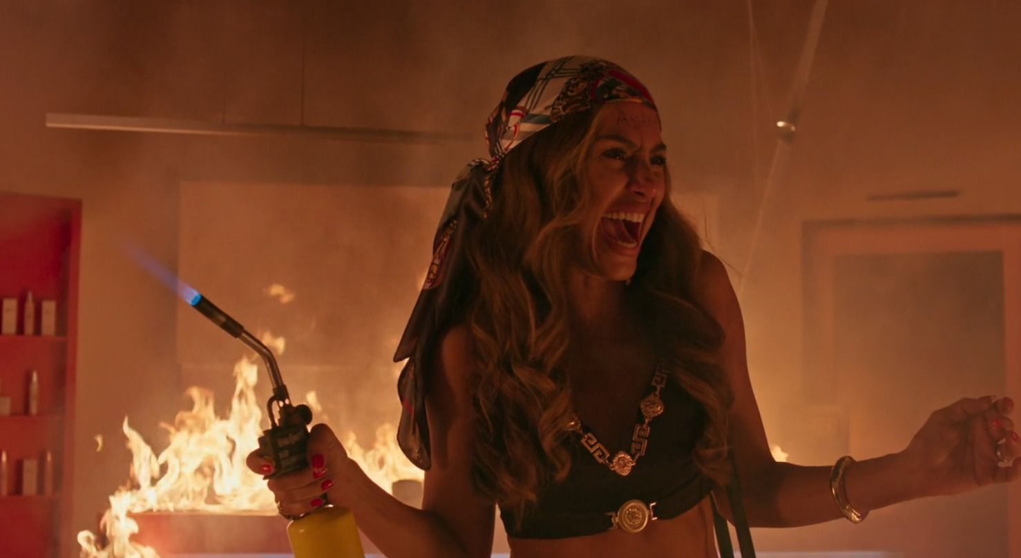 Camila Pitanga como Lola na novela "Beleza Fatal"