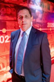 Heron Guimarães, prefeito de Betim