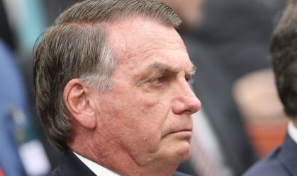 STF rejeita recurso de Bolsonaro contra condenação por propaganda irregular