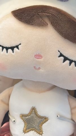 Boneca que mãe de Lexa tinha comprado para neta, Sofia • Instagram/Darlin Ferrattry