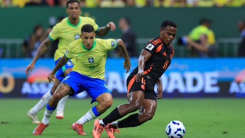 Lance de Brasil x Colômbia pelas Eliminatórias