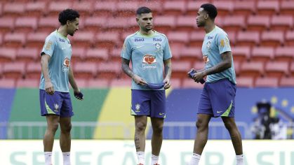 Bruno Guimarães estava pendurado e não pega a Argentina