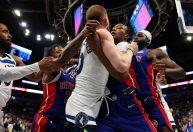 Veja briga generalizada em jogo da NBA entre Timberwolves e Pistons