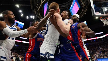 Jogadores de Pistons e Timberwolves se envolvem em briga na NBA