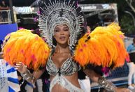 Brunna Gonçalves desfila grávida pela Beija-Flor: "Sonho realizado"