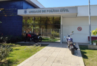 Criminosos invadem delegacia e furtam armas, coletes e munições no ES