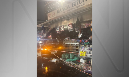 carro invade banca